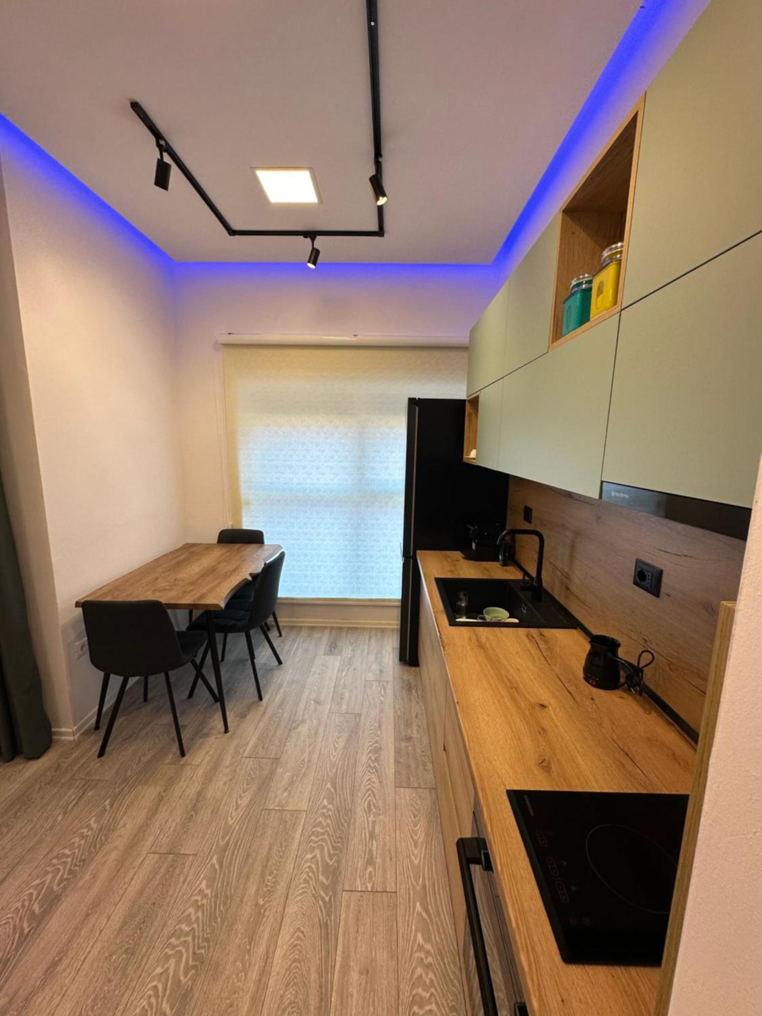 Sunflower Apartment Tirana Exterior foto